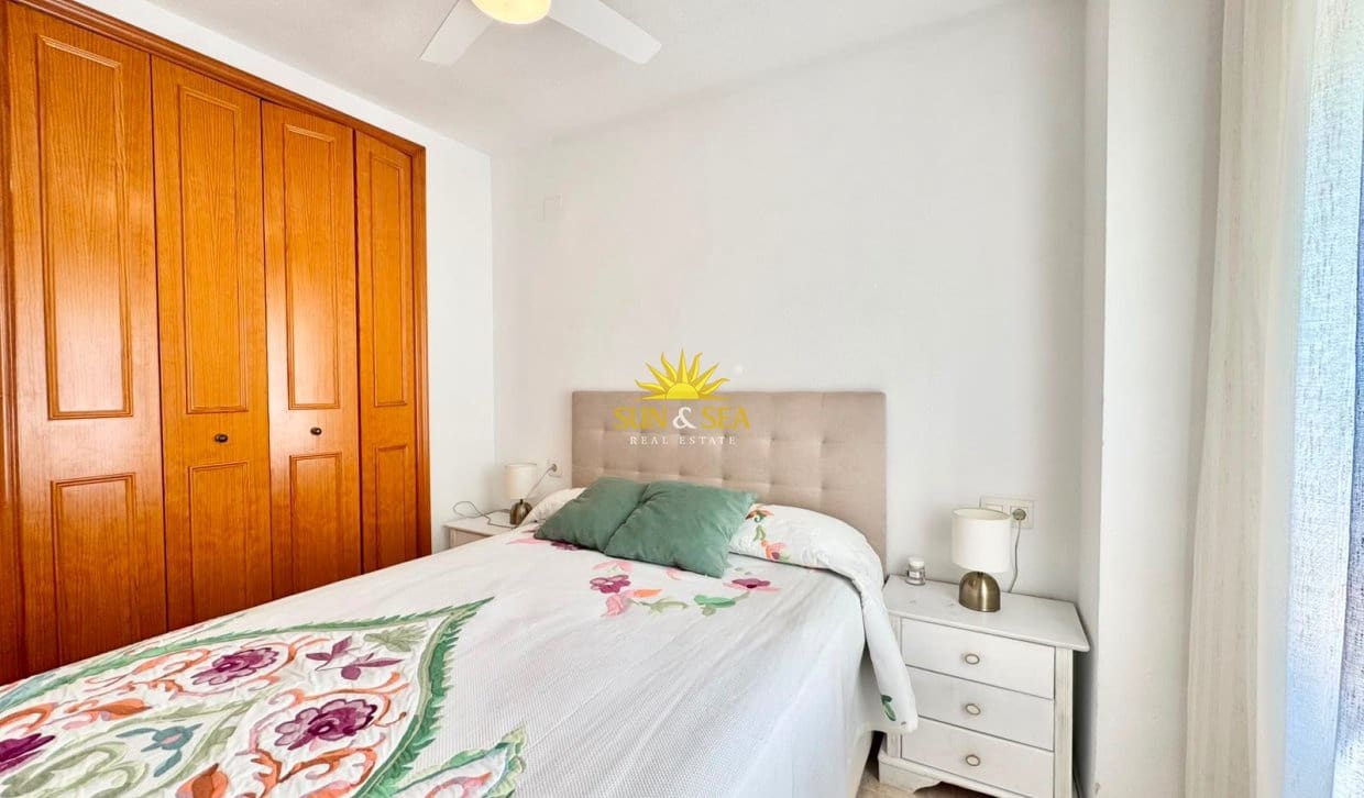 2 bedroom Apartment for holiday rental in Alicante / Alacant city with pool garage - € 1,100 (Ref: 9948686)