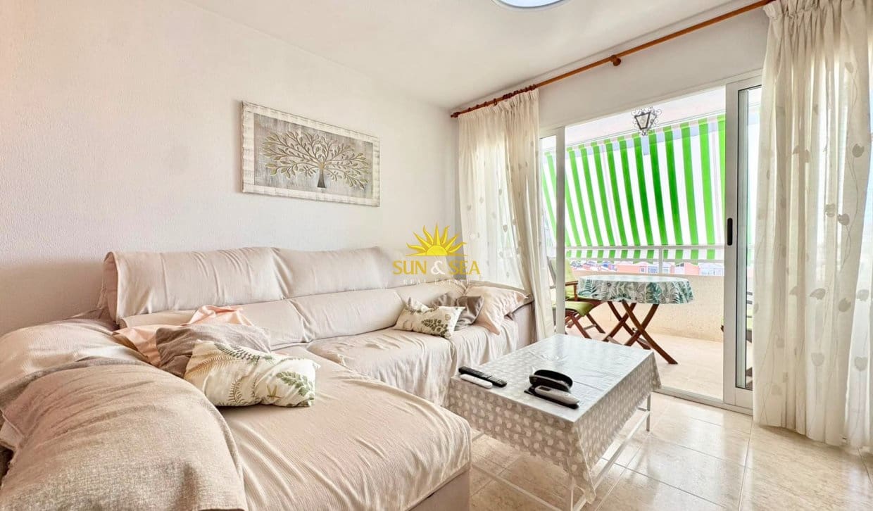2 bedroom Apartment for holiday rental in Alicante / Alacant city with pool garage - € 1,100 (Ref: 9948686)