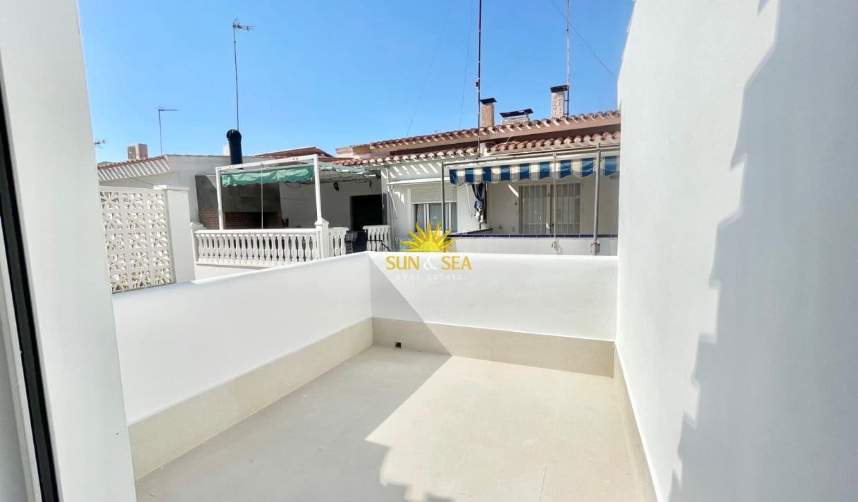 4 bedroom Townhouse for holiday rental in Campoamor - € 3,500 (Ref: 9948841)