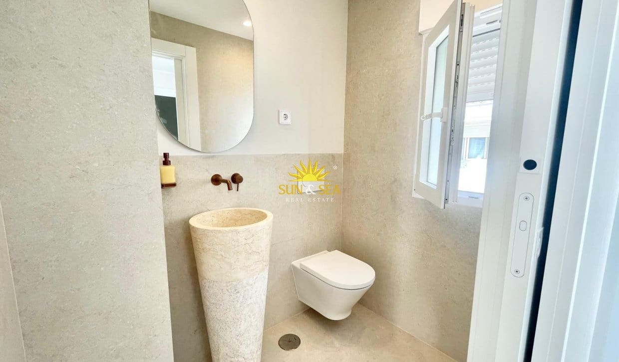 4 bedroom Townhouse for holiday rental in Campoamor - € 3,500 (Ref: 9948841)