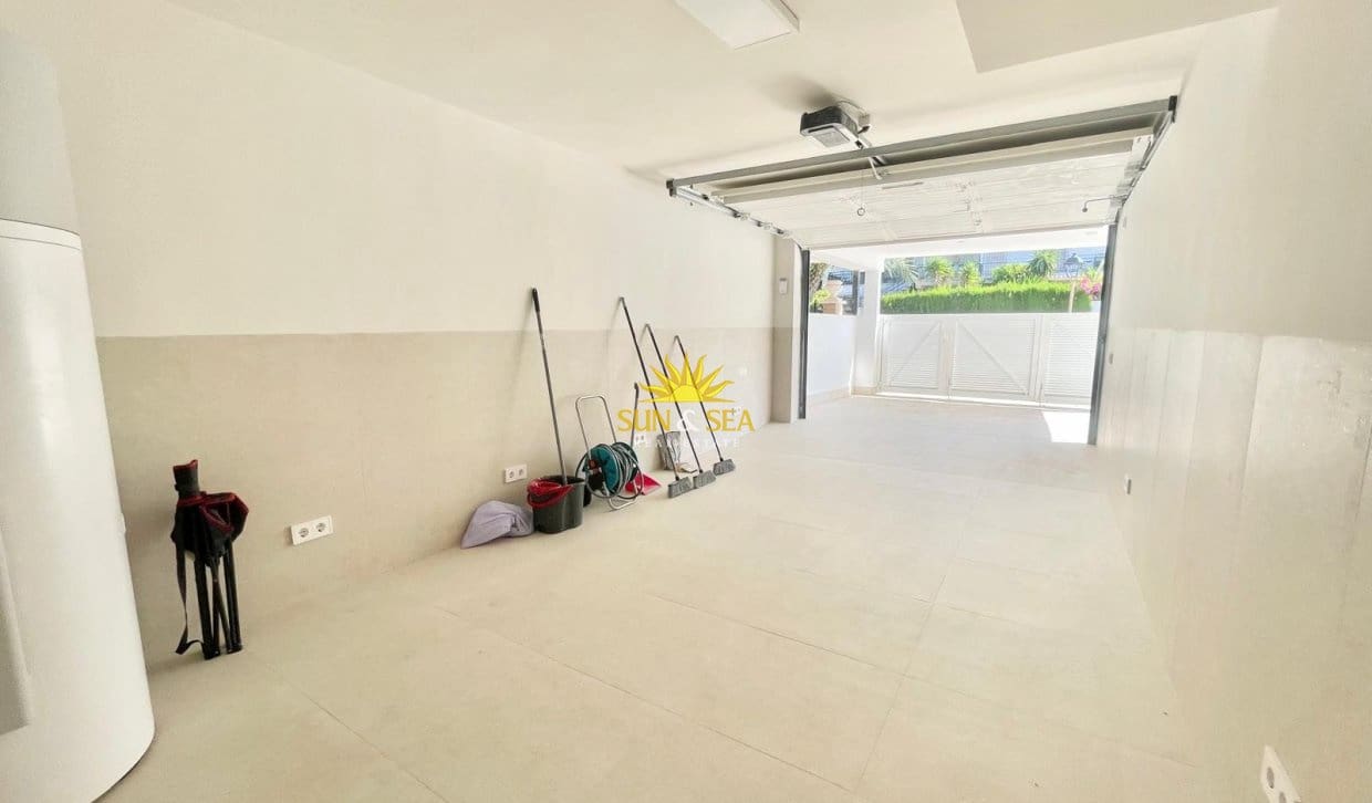 4 bedroom Townhouse for holiday rental in Campoamor - € 3,500 (Ref: 9948841)