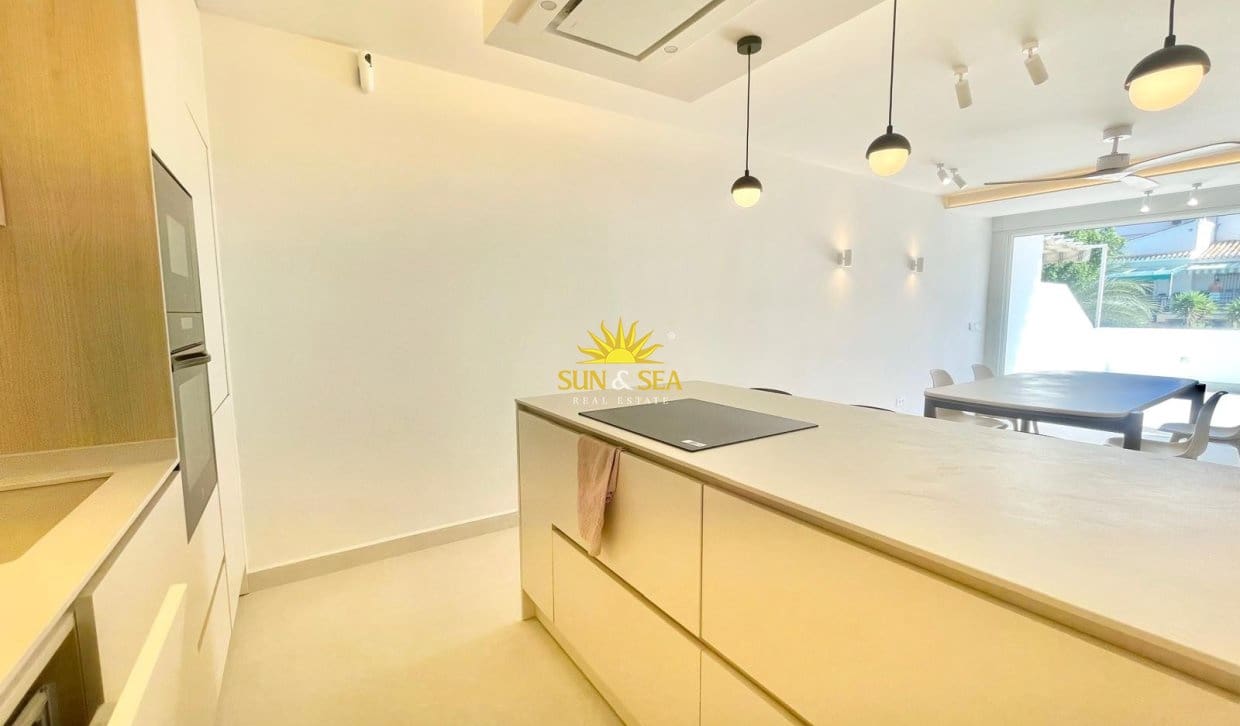 4 bedroom Townhouse for holiday rental in Campoamor - € 3,500 (Ref: 9948841)