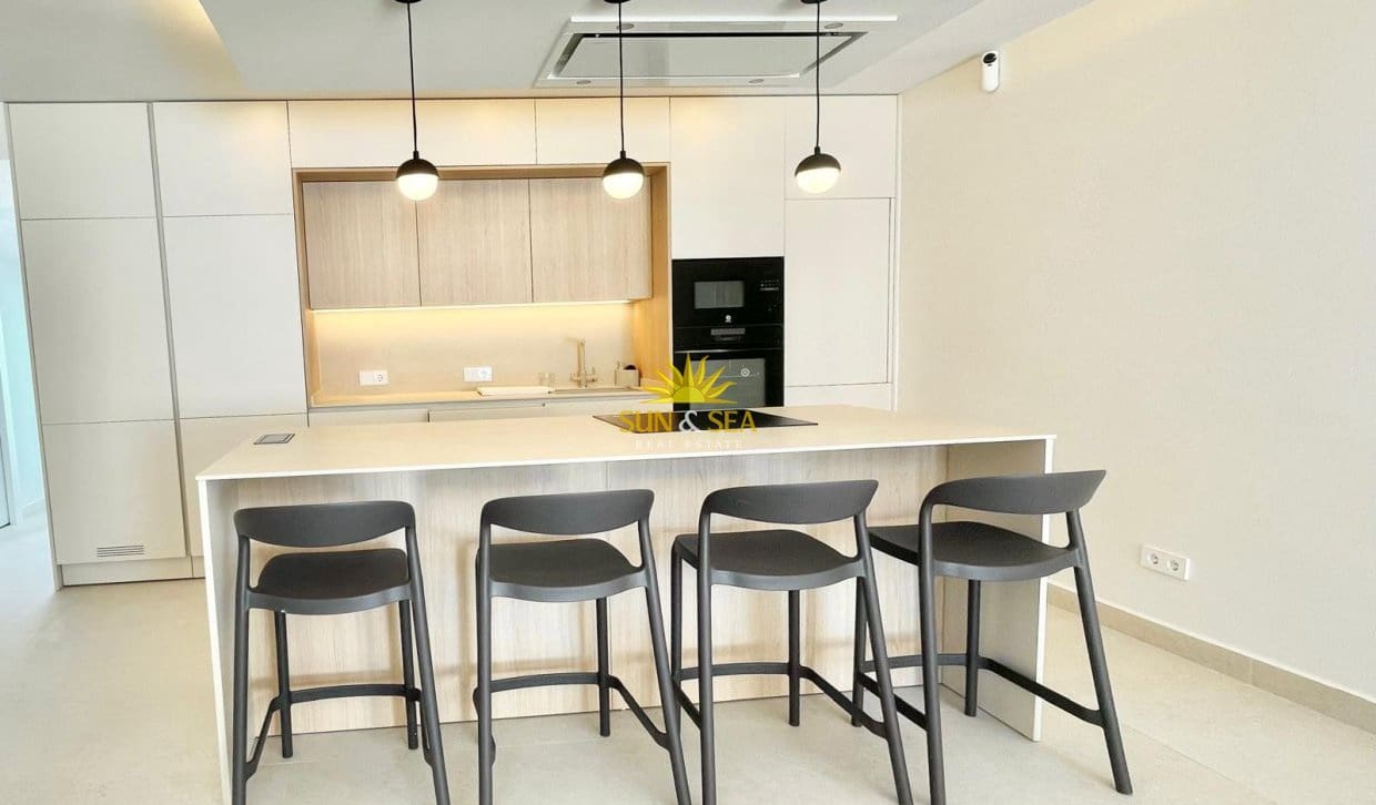 4 bedroom Townhouse for holiday rental in Campoamor - € 3,500 (Ref: 9948841)