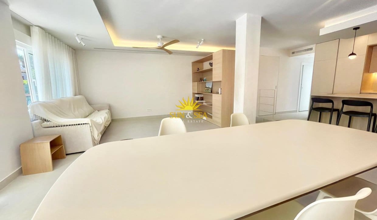 4 bedroom Townhouse for holiday rental in Campoamor - € 3,500 (Ref: 9948841)