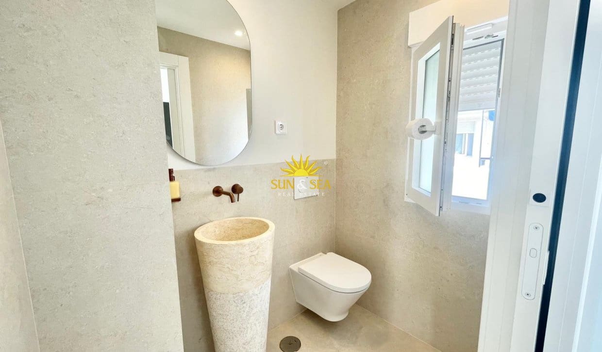 4 bedroom Townhouse for holiday rental in Campoamor - € 3,500 (Ref: 9948841)