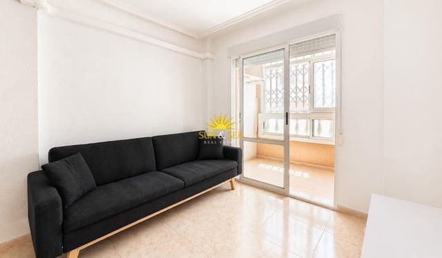 2 makuuhuone Huoneisto vuokrattavana paikassa El Molino, Torrevieja mukana uima-altaan - 800 € (Ref: 9948842)