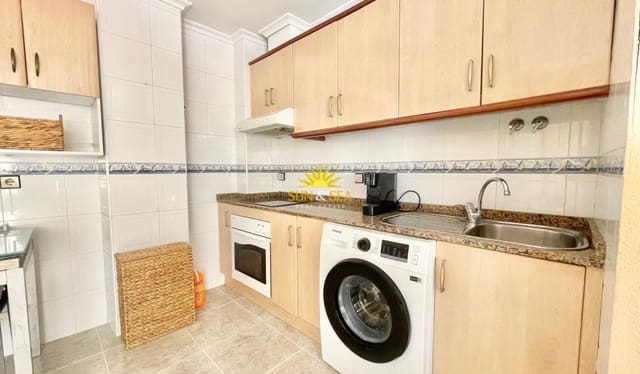 2 makuuhuone Huoneisto lomavuokrausta paikassa Playa de los Náufragos, Torrevieja - 800 € (Ref: 9950350)