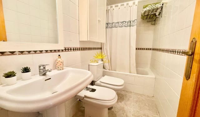 2 sovrum Lägenhet för semesterbostäder i Playa de los Náufragos, Torrevieja - 700 € (Ref: 9950350)