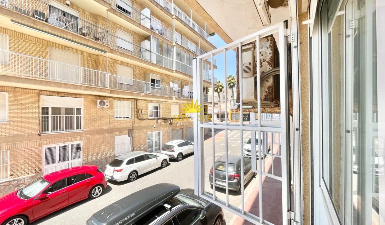 2 sypialnia Apartament na kwatery wakacyjne w Torrevieja - 800 € (Ref: 9950350)