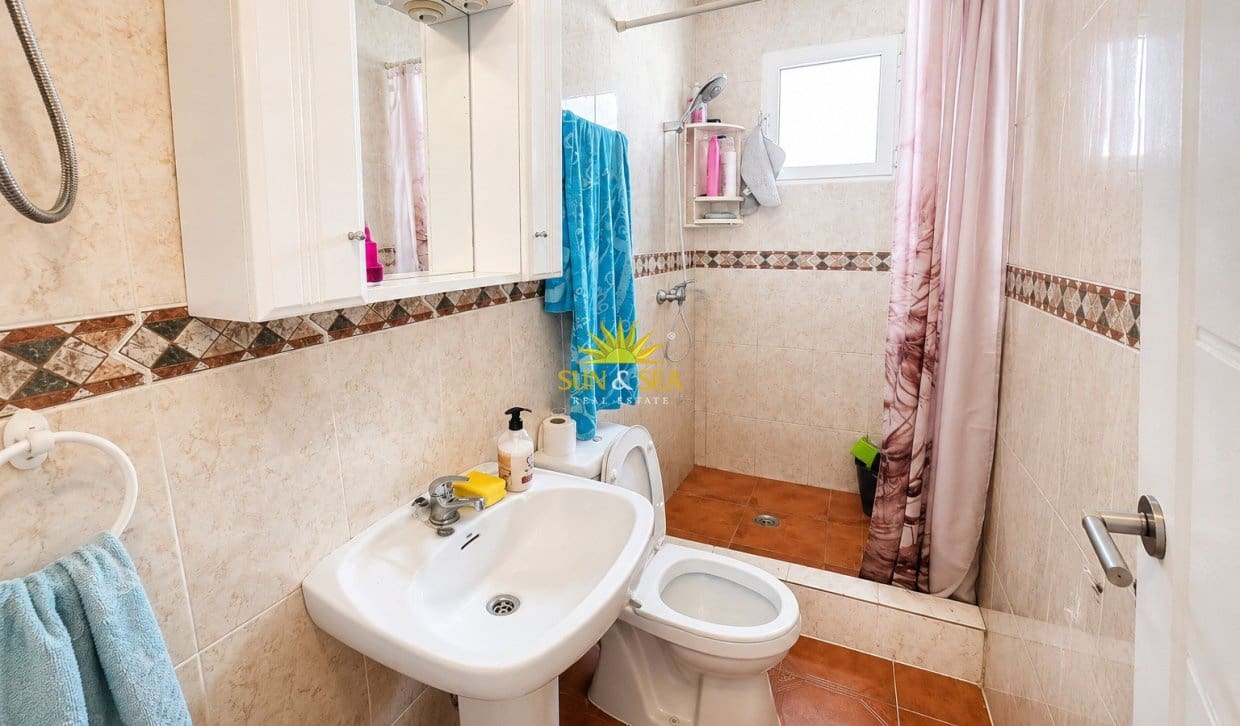 1 sypialnia Bungalow na sprzedaż w Torrevieja - 89 000 € (Ref: 9950353)