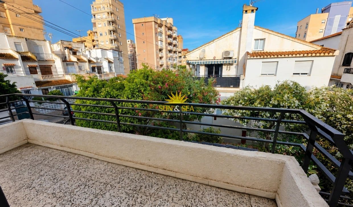 1 sypialnia Bungalow na sprzedaż w Torrevieja - 89 000 € (Ref: 9950353)