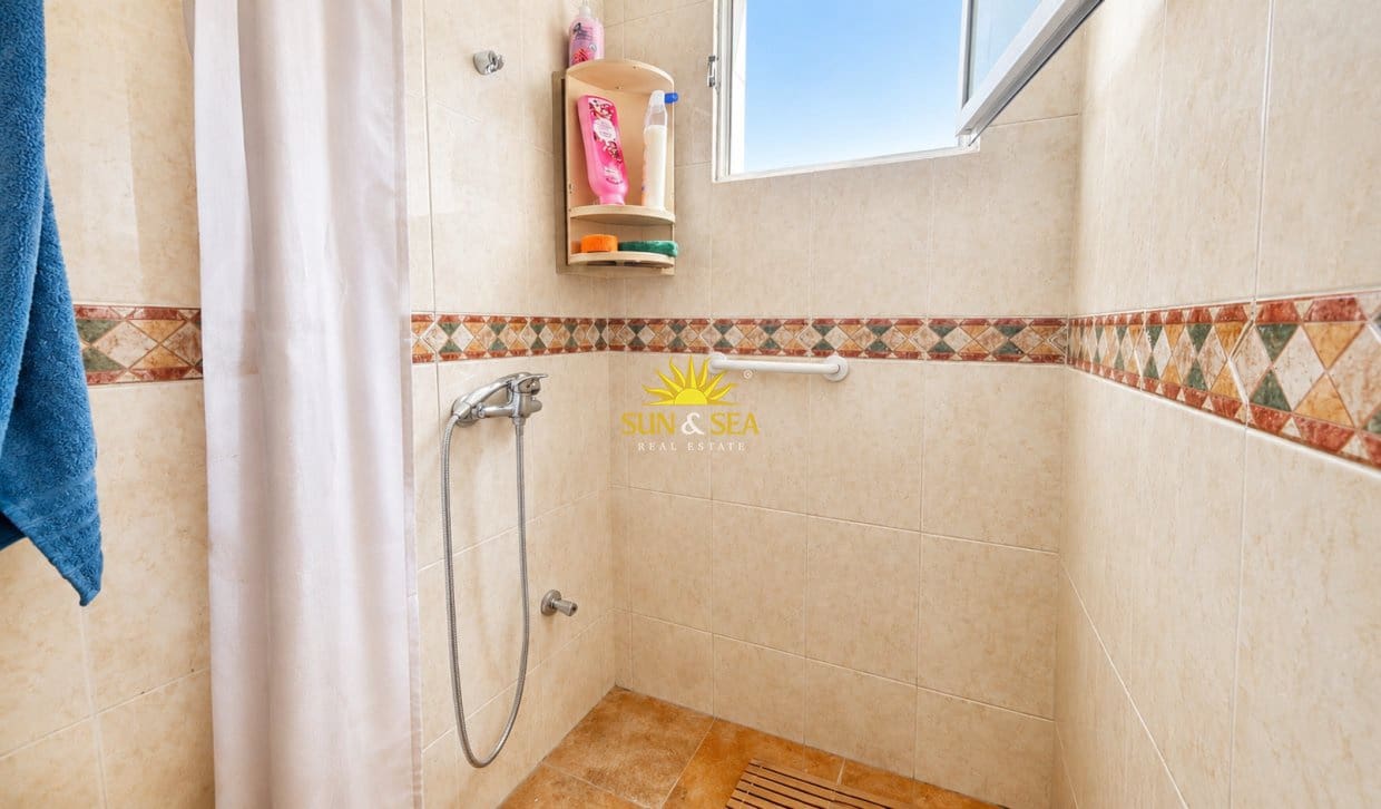 1 sypialnia Bungalow na sprzedaż w Torrevieja - 82 000 € (Ref: 9950353)
