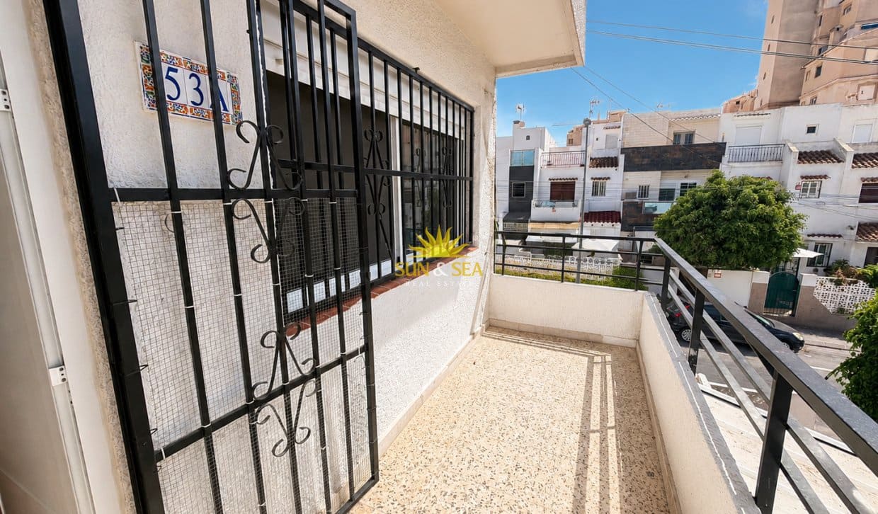 1 sypialnia Bungalow na sprzedaż w Torrevieja - 82 000 € (Ref: 9950353)