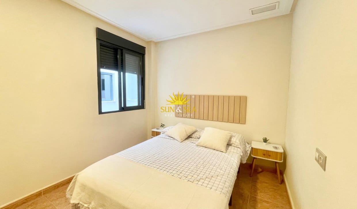 3 soverom Leilighet til leie i Bigastro - € 690 (Ref: 9952910)
