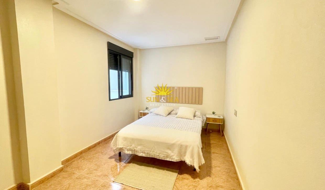 3 soverom Leilighet til leie i Bigastro - € 690 (Ref: 9952910)