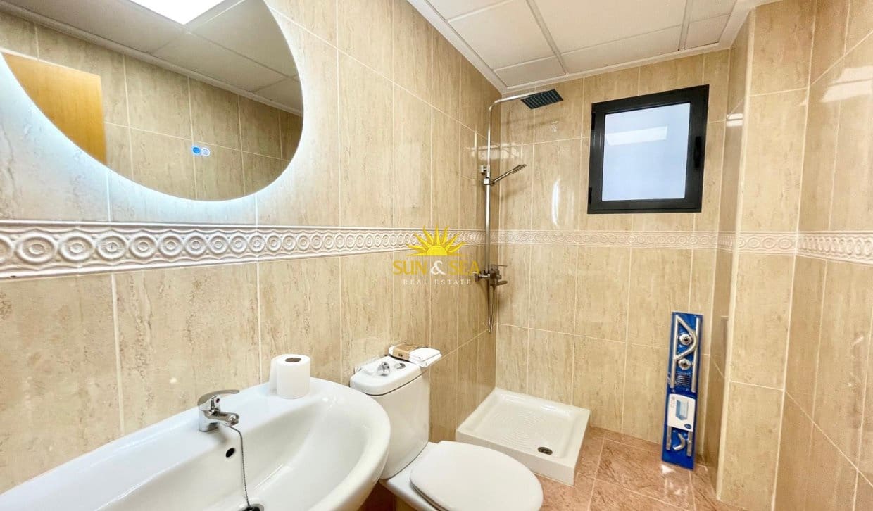 3 soverom Leilighet til leie i Bigastro - € 690 (Ref: 9952910)
