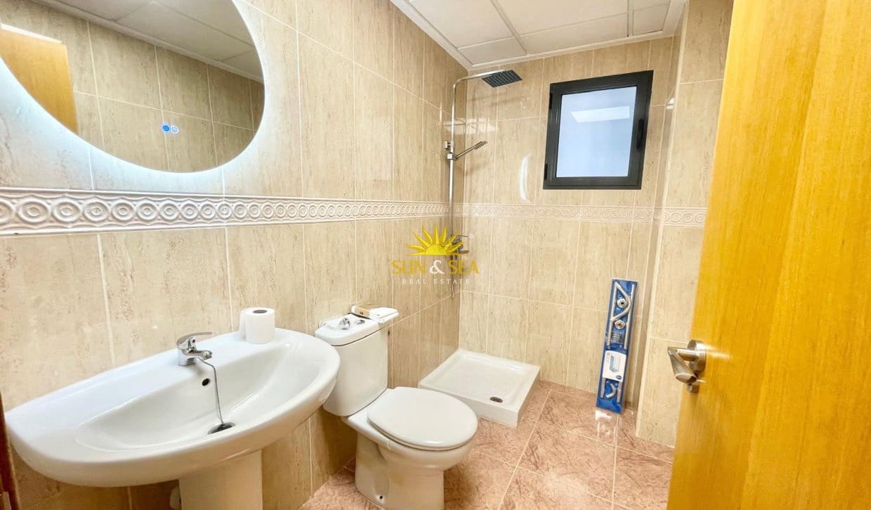 3 soverom Leilighet til leie i Bigastro - € 690 (Ref: 9952910)