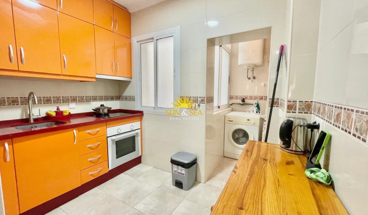 Appartement de 3 chambres de location de vacances à Torrevieja - 900 € (Ref: 9953070)