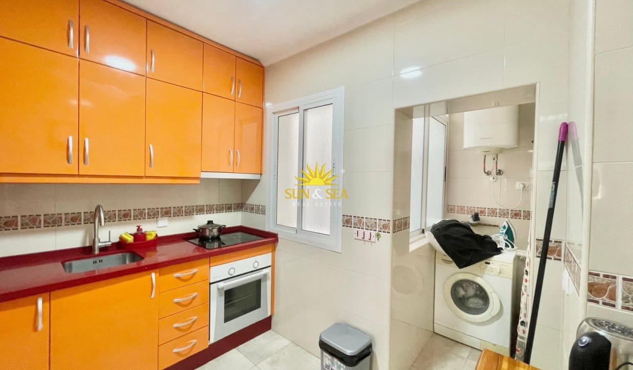Appartement de 3 chambres de location de vacances à Torrevieja - 900 € (Ref: 9953070)