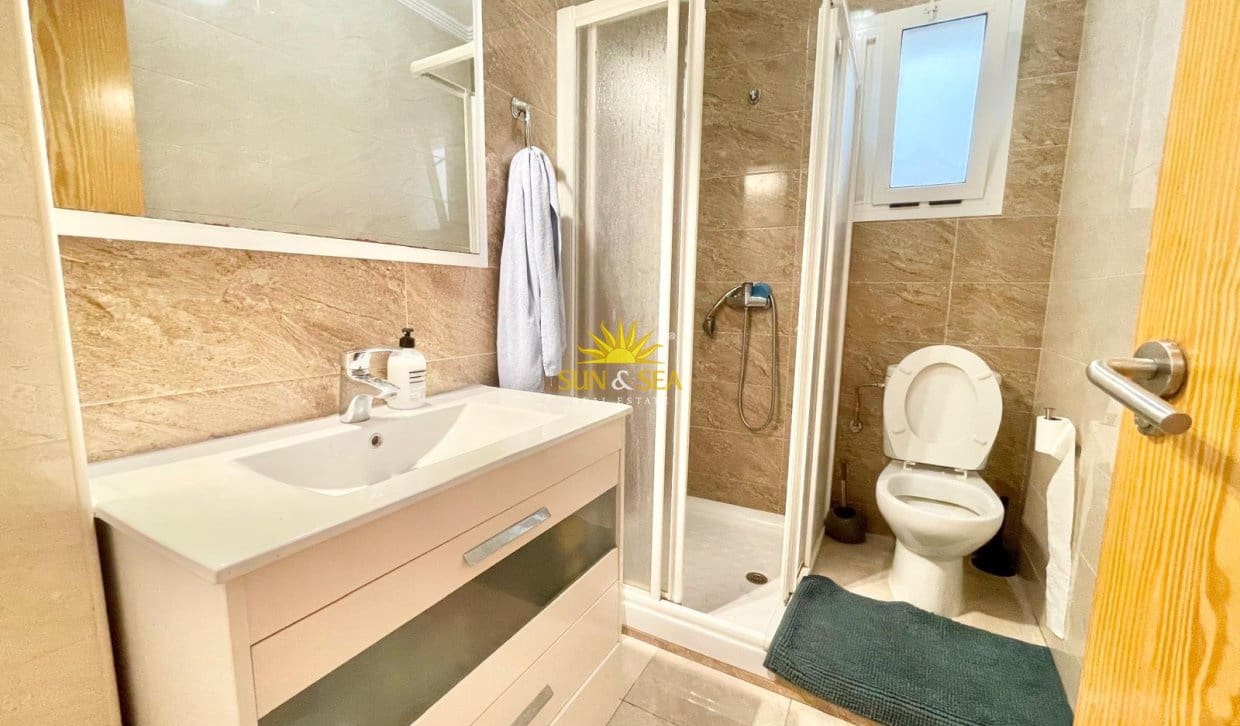 Appartement de 3 chambres de location de vacances à Torrevieja - 900 € (Ref: 9953070)