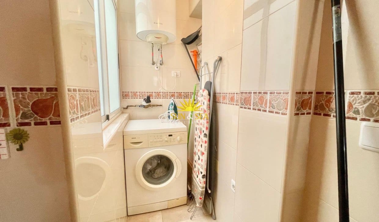 Appartement de 3 chambres de location de vacances à Torrevieja - 900 € (Ref: 9953070)