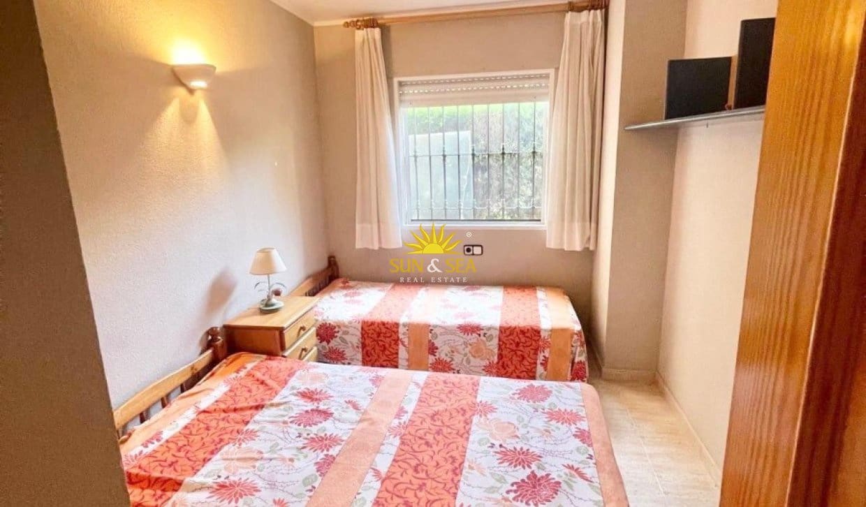 2 bedroom Beach Apartment for holiday rental in Cabo Roig with garage - € 1,200 (Ref: 9953361)