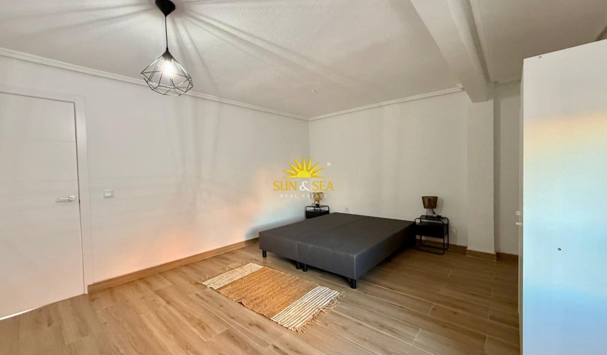 3 bedroom Apartment for sale in Catral - € 119,990 (Ref: 9956627)