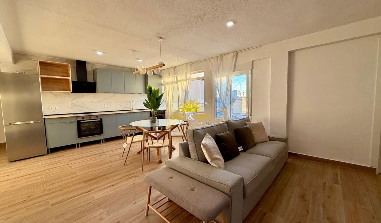 3 bedroom Apartment for sale in Catral - € 119,990 (Ref: 9956627)