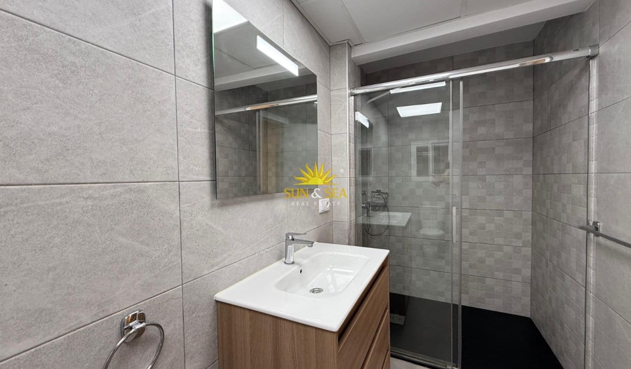 3 bedroom Apartment for sale in Catral - € 119,990 (Ref: 9956627)