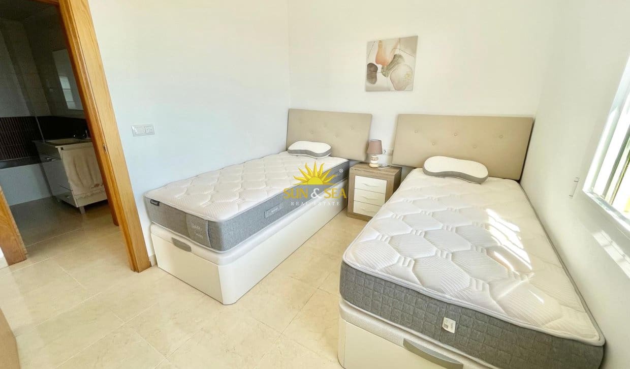3 bedroom Villa for rent in El Carmoli with pool garage - € 2,300 (Ref: 9958290)