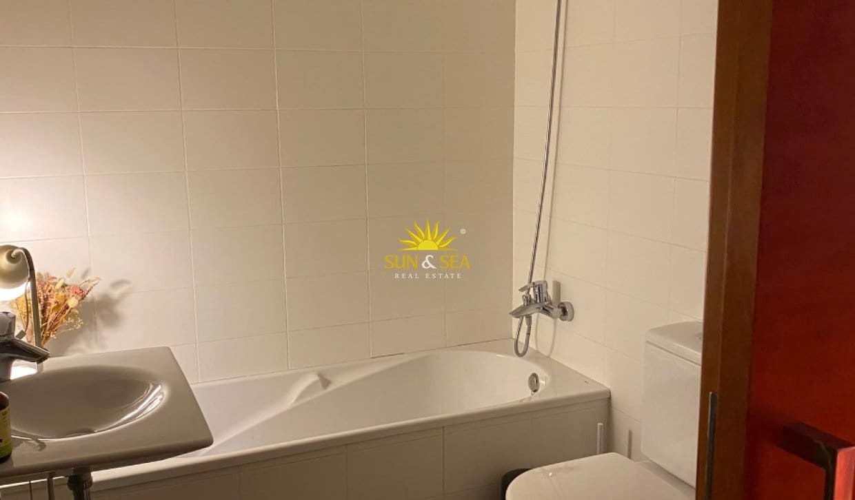 3 bedroom Apartment for rent in Elche / Elx with pool - € 1,400 (Ref: 9958291)