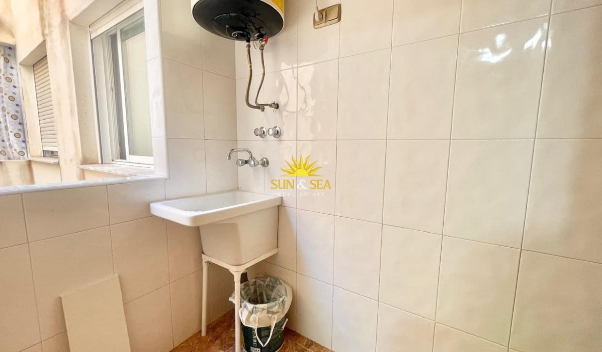 3 bedroom Apartment for rent in Albatera with garage - € 750 (Ref: 9958292)
