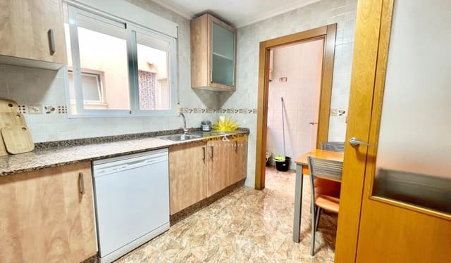 3 bedroom Apartment for rent in Albatera with garage - € 750 (Ref: 9958292)