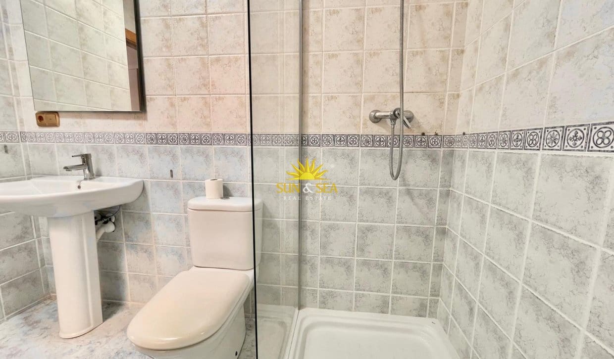 3 bedroom Apartment for rent in Albatera with garage - € 750 (Ref: 9958292)