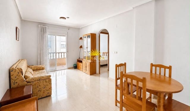 Apartamento de 2 habitaciones en Torrevieja en venta con piscina - 125.990 € (Ref: 9958422)