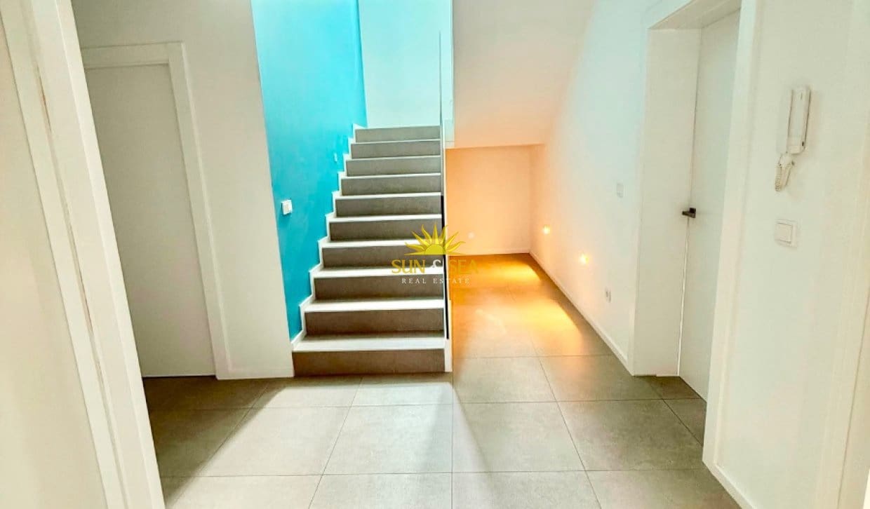 6 bedroom Villa for rent in Finestrat with pool garage - € 6,500 (Ref: 9958423)