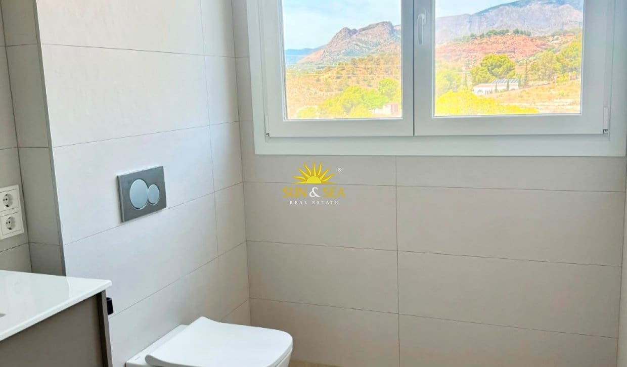 6 bedroom Villa for rent in Finestrat with pool garage - € 6,500 (Ref: 9958423)