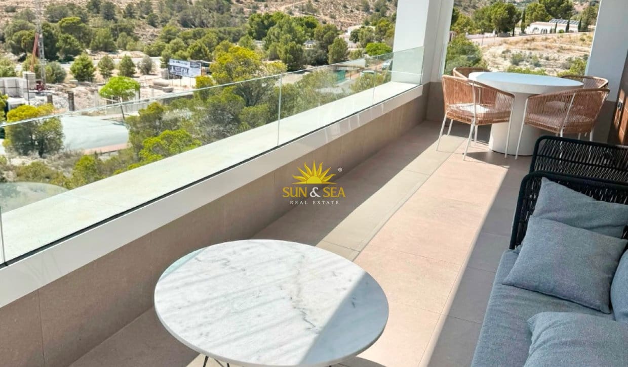 6 bedroom Villa for rent in Finestrat with pool garage - € 6,500 (Ref: 9958423)