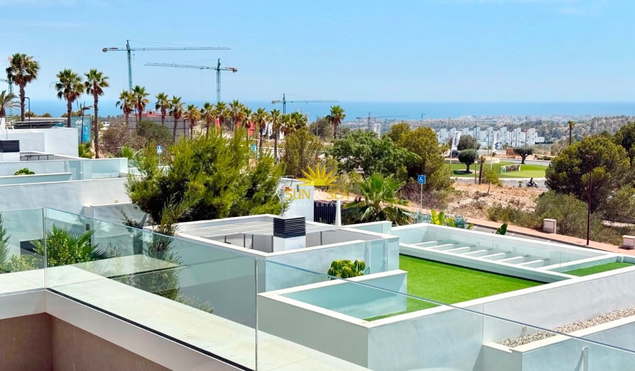 6 bedroom Villa for rent in Finestrat with pool garage - € 6,500 (Ref: 9958423)