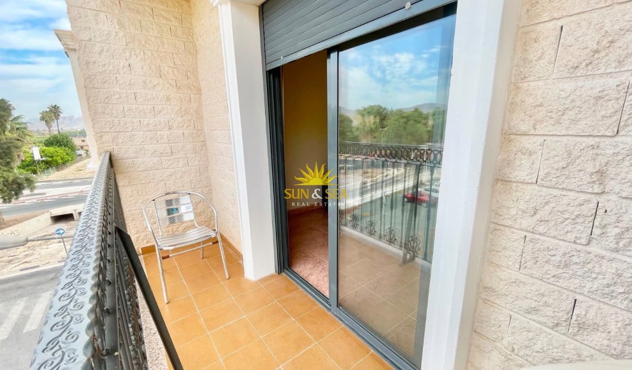 3 bedroom Apartment for rent in Murcia city with garage - € 1,200 (Ref: 9958424)