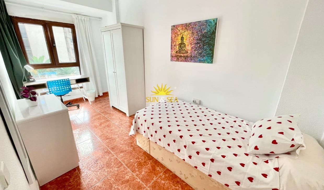 3 bedroom Apartment for rent in Murcia city with garage - € 1,200 (Ref: 9958424)