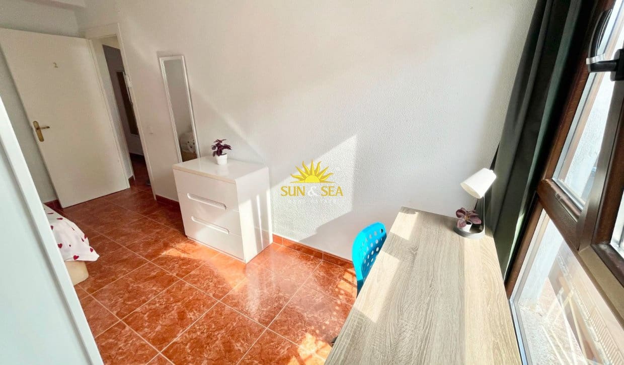 3 bedroom Apartment for rent in Murcia city with garage - € 1,200 (Ref: 9958424)