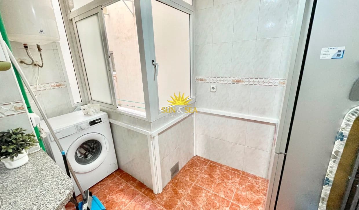 3 bedroom Apartment for rent in Murcia city with garage - € 1,200 (Ref: 9958424)