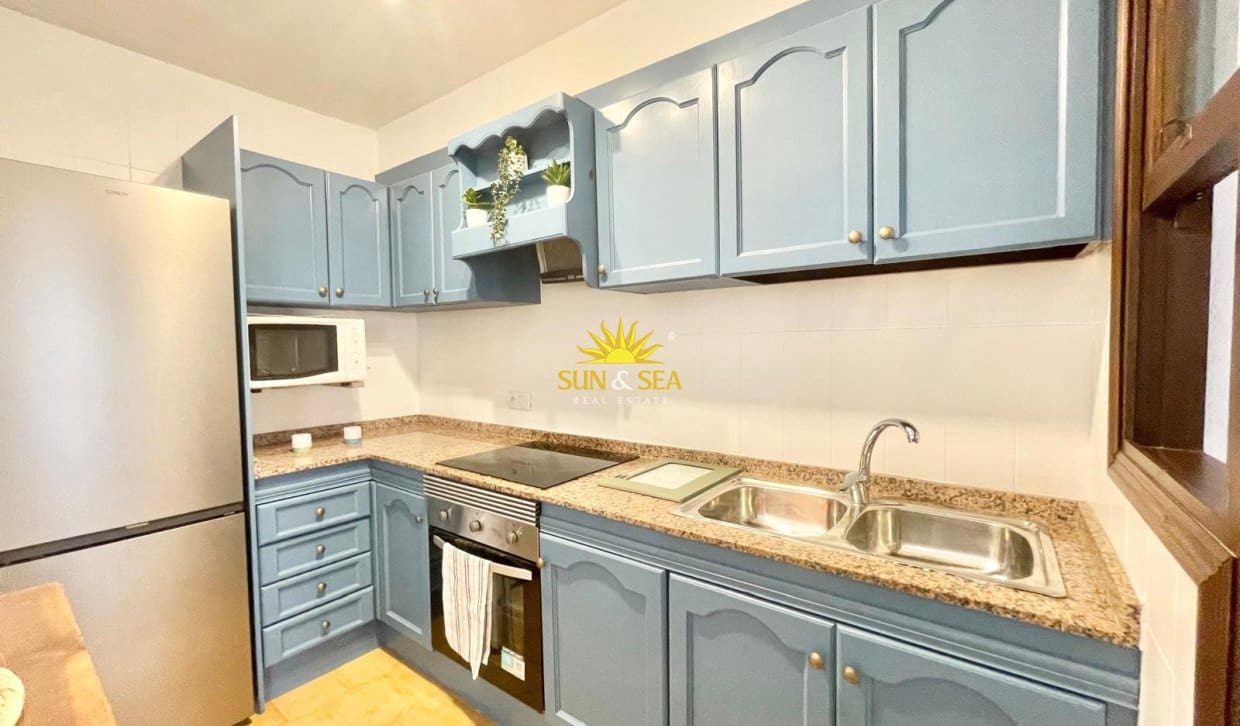Maison de Ville de 1 chambre à louer à Cabo Roig avec piscine garage - 1 600 € (Ref: 9958838)