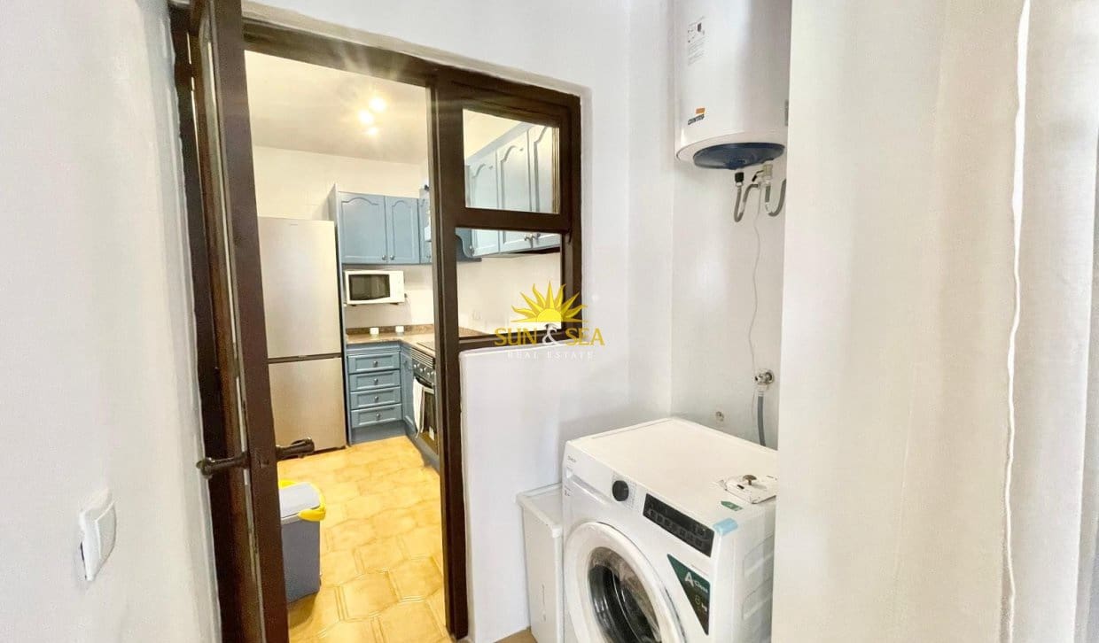 Maison de Ville de 1 chambre à louer à Cabo Roig avec piscine garage - 1 600 € (Ref: 9958838)