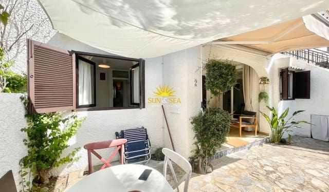 1 makuuhuone Omakotitalo vuokrattavana paikassa Cabo Roig, Orihuela mukana uima-altaan 
autotalli - 1 600 € (Ref: 9958838)