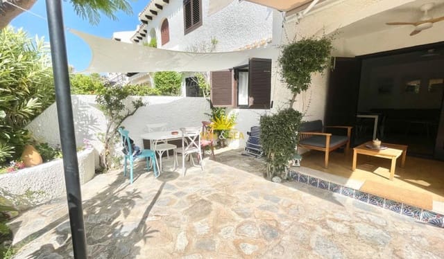 1 makuuhuone Omakotitalo vuokrattavana paikassa Cabo Roig, Orihuela mukana uima-altaan 
autotalli - 1 600 € (Ref: 9958838)