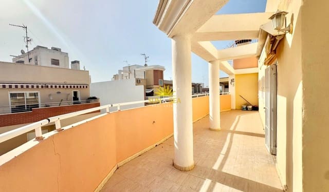 2 quarto Penthouse para arrendar em Avenida Habaneras - Curva de Palangre, Torrevieja com garagem - 800 € (Ref: 9960981)