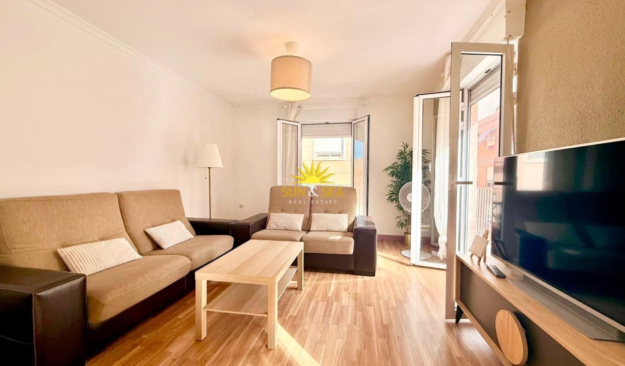 1 makuuhuone Huoneisto vuokrattavana paikassa Santa Pola - 950 € (Ref: 9961190)