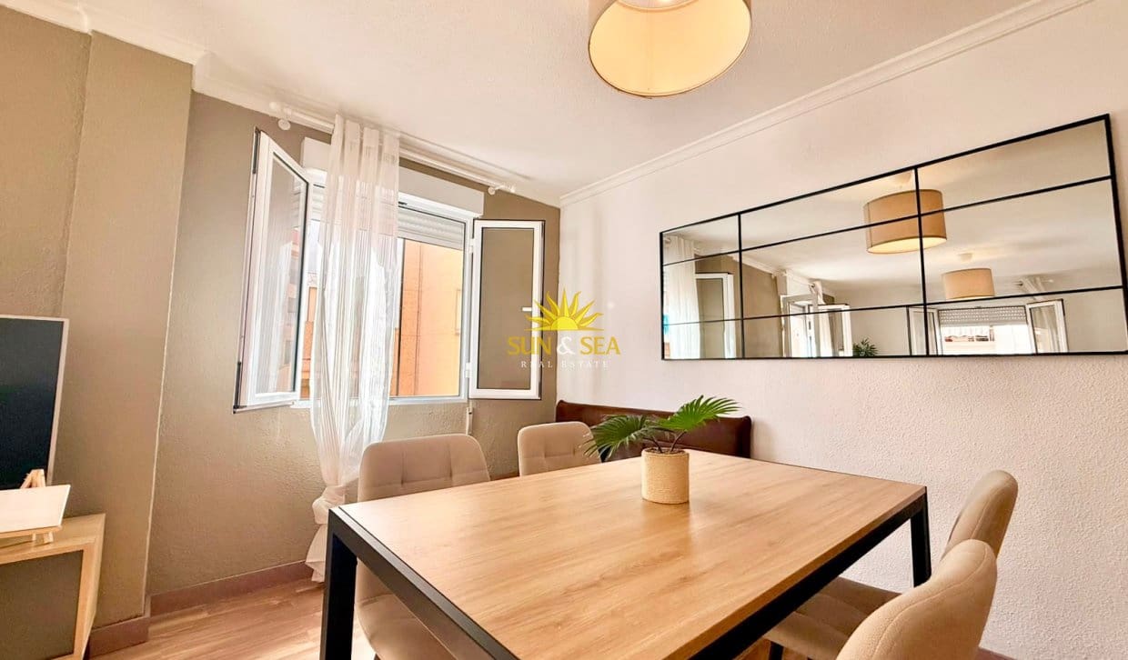 1 makuuhuone Huoneisto vuokrattavana paikassa Santa Pola - 950 € (Ref: 9961190)